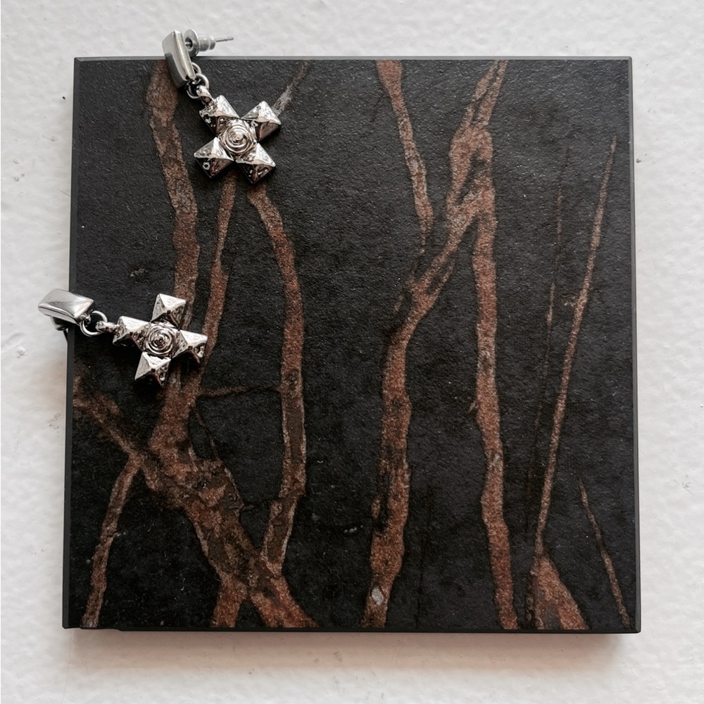 SOLD OUT $85 LUV AJ CROSS DANGLE EARRINGS MEJURI GORJANA BAUBLEBAR FREE PEOPLE